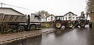 Mit zwei Traktoren wurde er geborgen (Foto: Sascha Ditscher)