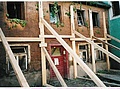 2002: Abstützen eines Gebäudes in Grimma (Foto: THW Montabaur)